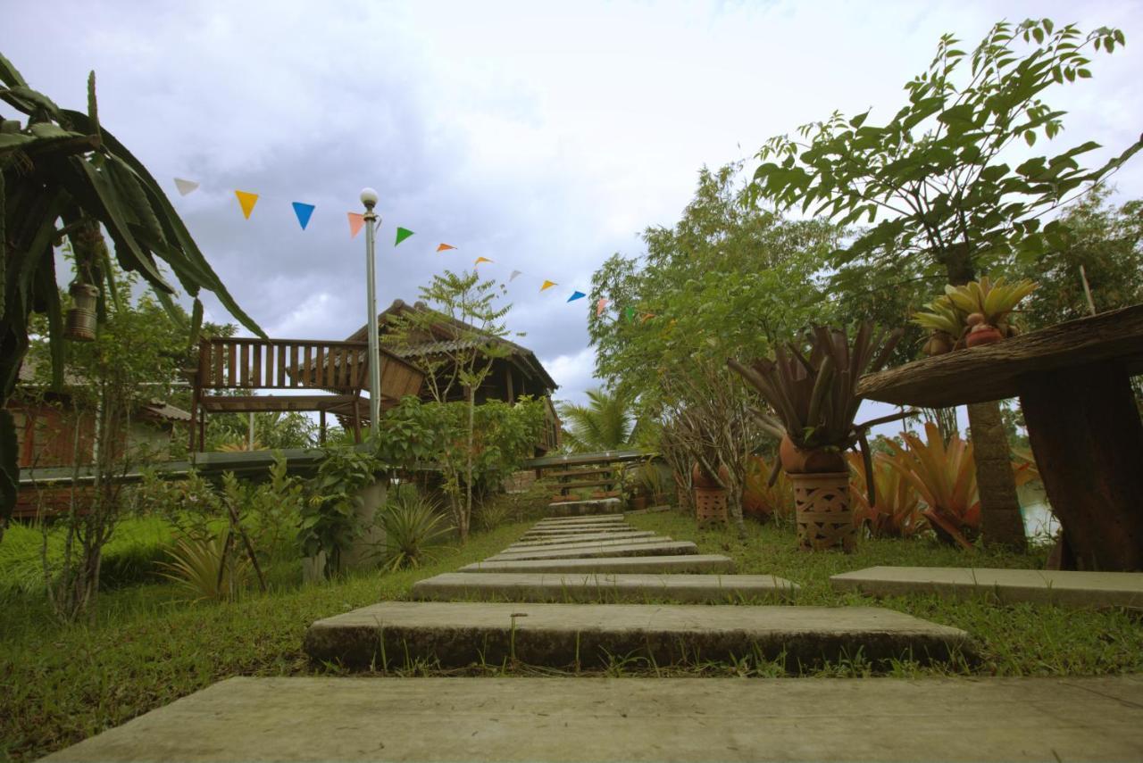 Hotel เรือนไทยใจสุขเอ๋ย Ban Bang Wa Exteriér fotografie